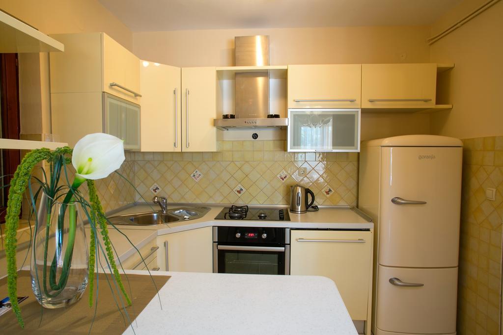 Apartments Tomulic Novalja Kültér fotó